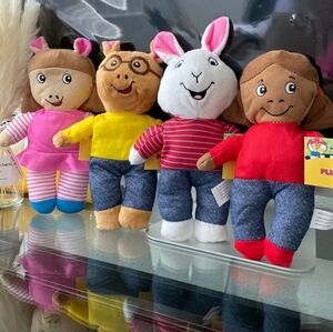 ARTHUR and Friends Plush dolls